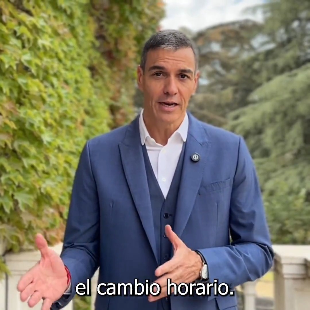 Cambiar la hora dos veces al año ya no tiene sentido. Apenas ayuda a ahorrar energía y tiene un impacto negativo en la salud y en la vida de la gente. Por eso, hoy el Gobierno de España propondrá a la UE acabar con el cambio de hora estacional en el Consejo de Energía y pedirá que se ponga en marcha el mecanismo de revisión competente.