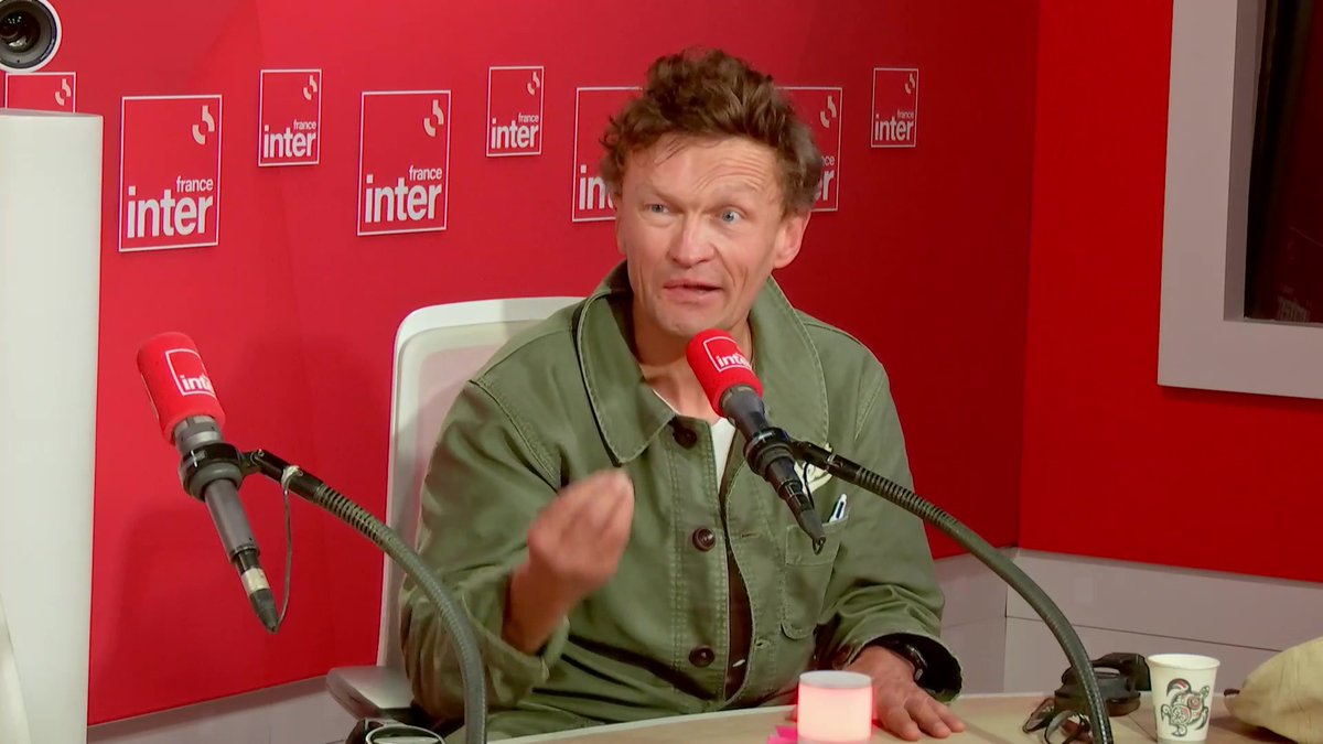 "Il est douloureux d'être français collectivement, il est doux de le rester individuellement, voilà un paradoxe étrange", note l'écrivain Sylvain Tesson #le710inter