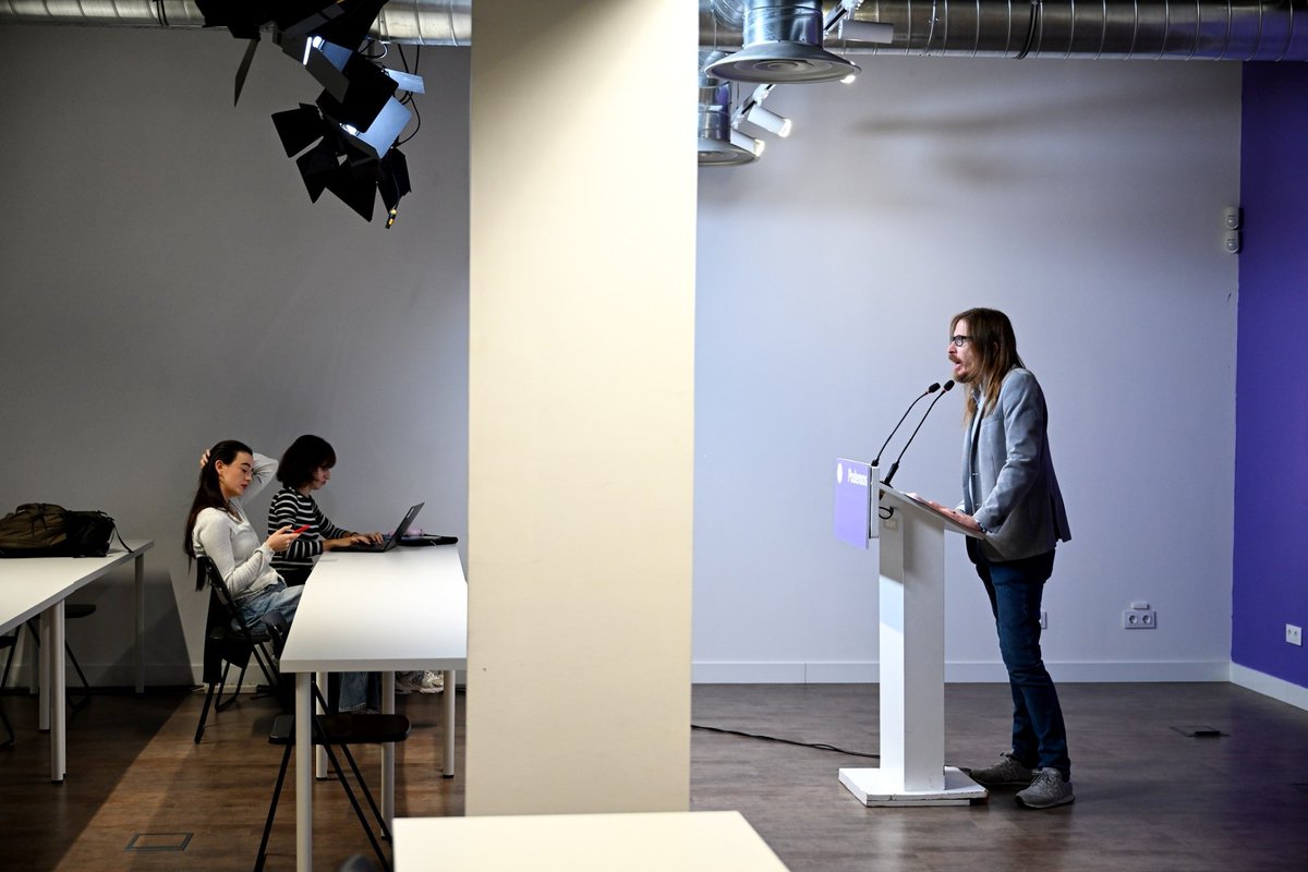 Si el Gobierno quiere los votos de Podemos, nada de congelación, tiene que bajar la cuota de los autónomos que ganen menos y subírsela a los que ganan más. La sostenibilidad del sistema la tienen que pagar los de arriba y no los de abajo. 📽 Pablo Fernández