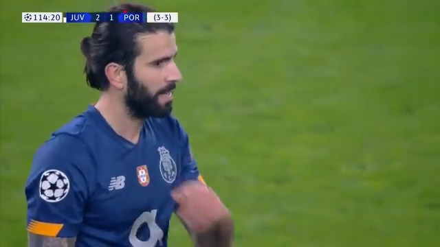 gollerden birisini şöyle atıp domaldoyu elemişti bi yanlışlık olmasın