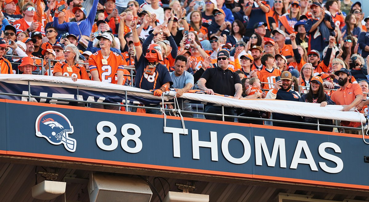 The ultimate Bronco is now forever immortalized in the #BroncosROF. #LLDT 🧡