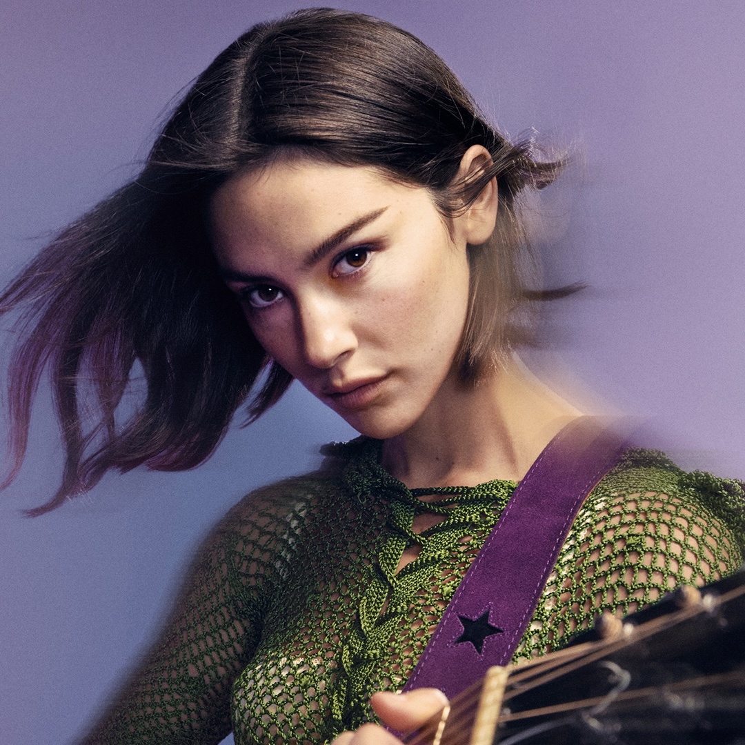 .Gracie Abrams takes #AppleMusicLive to Morrison, Colorado for a show at Red Rocks Park & Amphitheatre. Watch it October 29th, only on Apple Music.