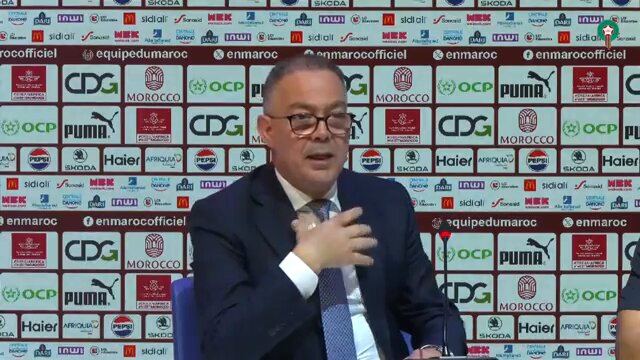 𝗠.𝗙𝗼𝘂𝘇𝗶 𝗟𝗮𝗸𝗷𝗮𝗮 𝗽𝗼𝘂𝗿 𝗹𝗲𝘀 𝗨-𝟭𝟳🎙️| 𝗛𝗶𝗲𝗿, 𝗷𝗲 𝘀𝘂𝗶𝘀 𝗲𝗻𝘁𝗿𝗲́ 𝗱𝗮𝗻𝘀 𝗹𝗲𝘀 𝘃𝗲𝘀𝘁𝗶𝗮𝗶𝗿𝗲𝘀 𝗲𝘁 𝗷𝗲 𝗹𝗲𝘂𝗿 𝗮𝗶 𝗱𝗶𝘁 : 𝗦𝗶 𝗹'𝗔𝗿𝗴𝗲𝗻𝘁𝗶𝗻𝗲 𝘃𝗲𝘂𝘁 𝗻𝗼𝘂𝘀 𝗯𝗮𝘁𝘁𝗿𝗲, 𝗶𝗹 𝗳𝗮𝘂𝗱𝗿𝗮 𝗾𝘂'𝗶𝗹𝘀 𝗻𝗼𝘂𝘀 𝘁𝘂𝗲𝗻𝘁 𝘁𝗼𝘂𝘀. 𝗤𝘂'𝗶𝗹𝘀 𝗺𝗲 𝘁𝘂𝗲𝗻𝘁 𝗺𝗼𝗶 𝗱'𝗮𝗯𝗼𝗿𝗱, 𝗲𝘁 𝗲𝗻𝘀𝘂𝗶𝘁𝗲 𝗾𝘂'𝗶𝗹𝘀 𝘃𝗼𝘂𝘀 𝘁𝘂𝗲𝗻𝘁 𝘃𝗼𝘂𝘀, 𝗲𝘁 𝘁𝗼𝘂𝘁 𝗹𝗲 𝘀𝘁𝗮𝗳𝗳 𝗮𝘃𝗲𝗰 .. 🦁 𝗝’𝗮𝗶 𝗹𝗲𝘀 𝗹𝗮𝗿𝗺𝗲𝘀 𝗮𝘂𝘅 𝘆𝗲𝘂𝘅 ! 🥹🇲🇦