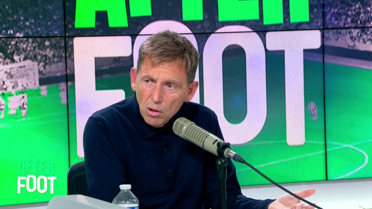 🔵⚪️ Daniel Riolo: "Avec ce que l'on voit à l'OM, une équipe qui joue bien, un bon recrutement, une très bonne défense, oui, ils ont les moyens de lutter longtemps avec le PSG pour le titre. J'ai vraiment du mal à imaginer qu'il y aura 15 points d'écart cette saison"