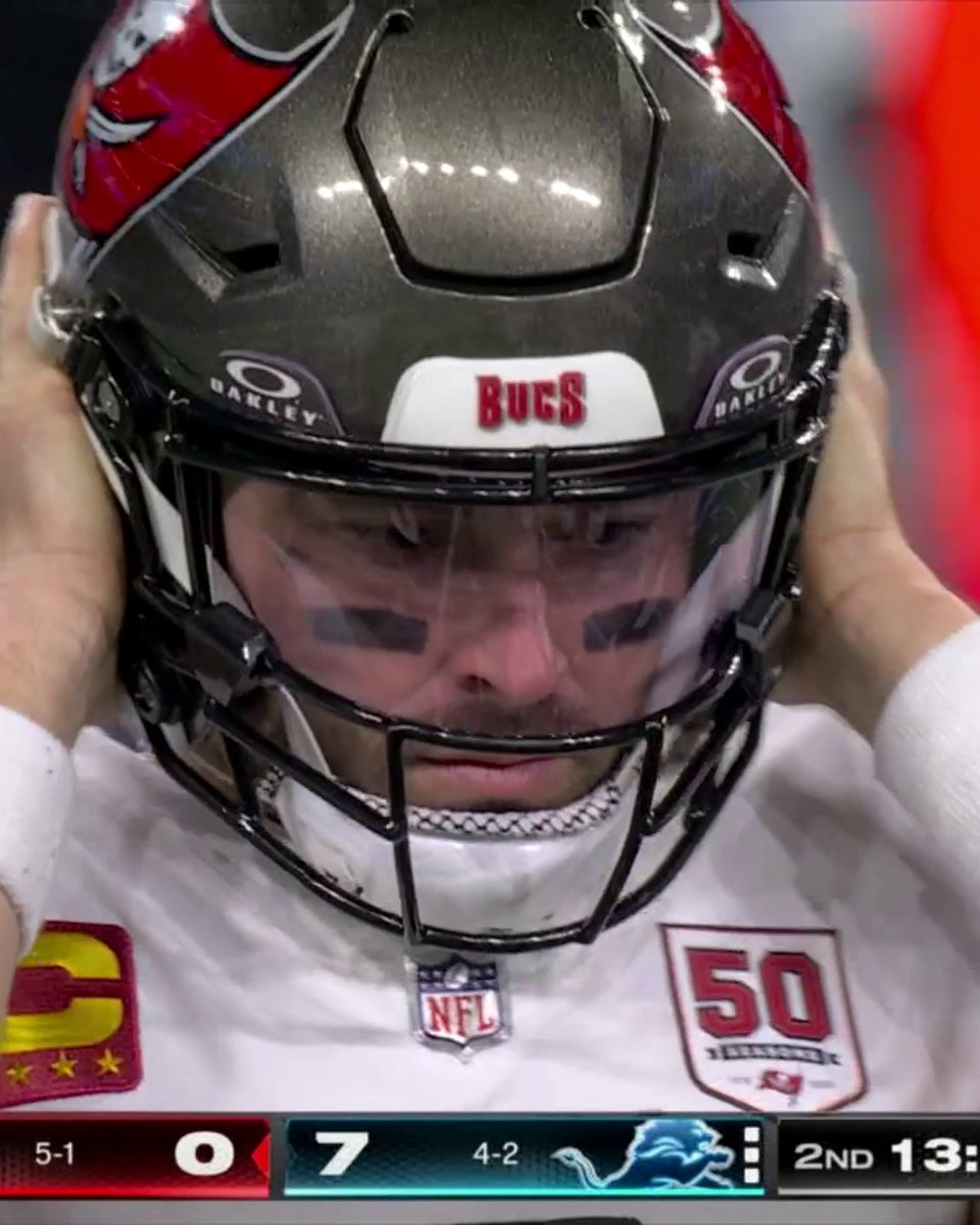 The Lions' crowd noise giving Baker some problems 🔊