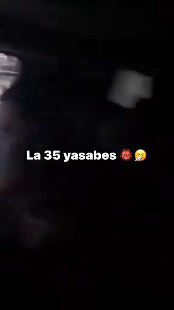Narco terroristas patrullando: Narco terroristas del Cartel del Noreste/Zetas de #NuevoLaredo #Tamaulipas patrullando en su ratonera principal de "Néctar Lima" estas basuras son los responsables de calentar plaza en los estado de #NuevoLeón y #Coahuila principalmente y también en otras regiones del estado de Tamaulipas. También son culpables de la ola de cobros de cuotas, el asesinato de personas inocentes, despojo de propiedades y demás fechorías cobardes que hacen estas cucarachas.