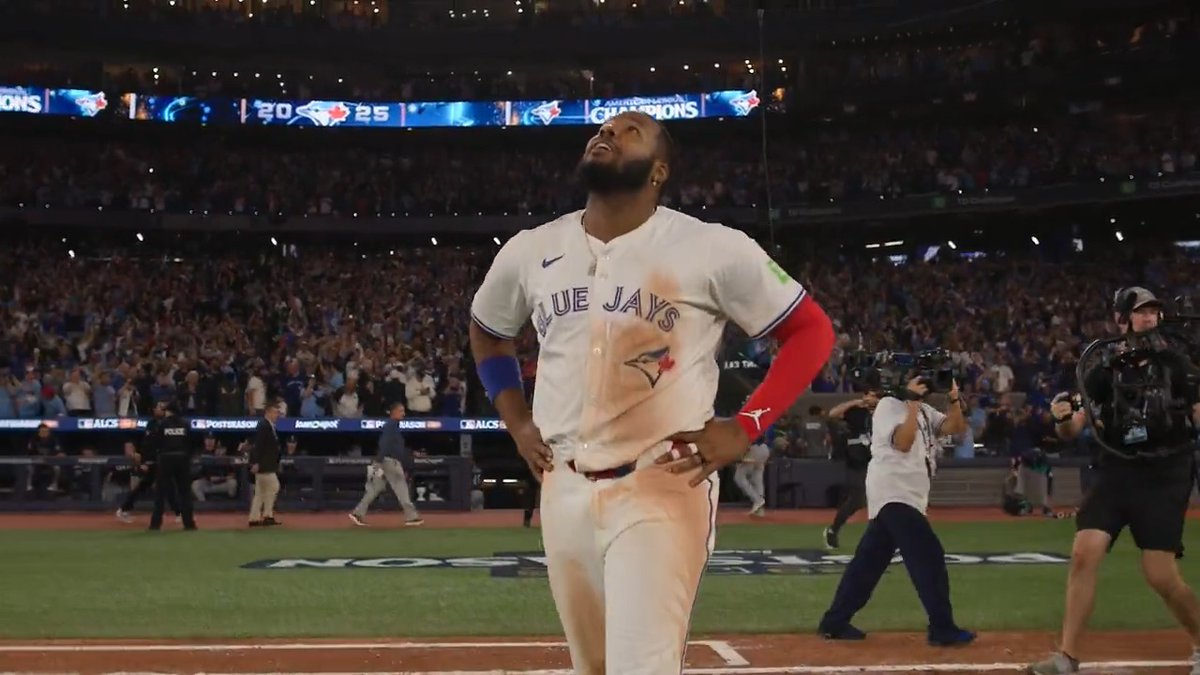 A moment 32 years in the making for Toronto 🥹