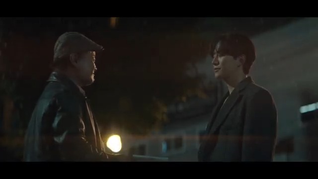 저는 지금 제 아버지한테서 나는 법을 배우고 있습니다 떨어지고 떨어지고 또 떨어지고 그러다가 어느 날 날아오를 겁니다 대표님의 머리 위로 #태풍상사 #이준호