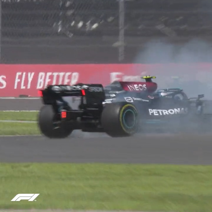 Race week in Mexico means it's always a good time to share Max Verstappen's absurd double overtake from P3 to take the lead in 2021