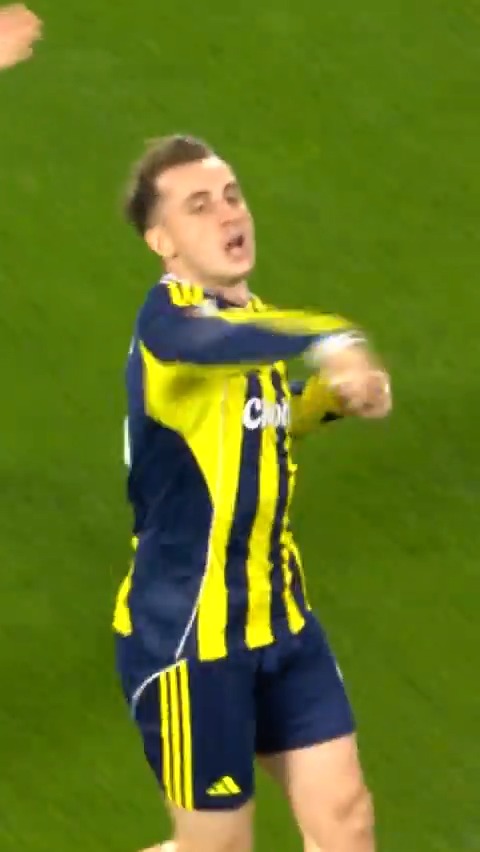 Kerem Aktürkoğlu magic on Matchday 2 🪄 #UEL | Fenerbahçe SK