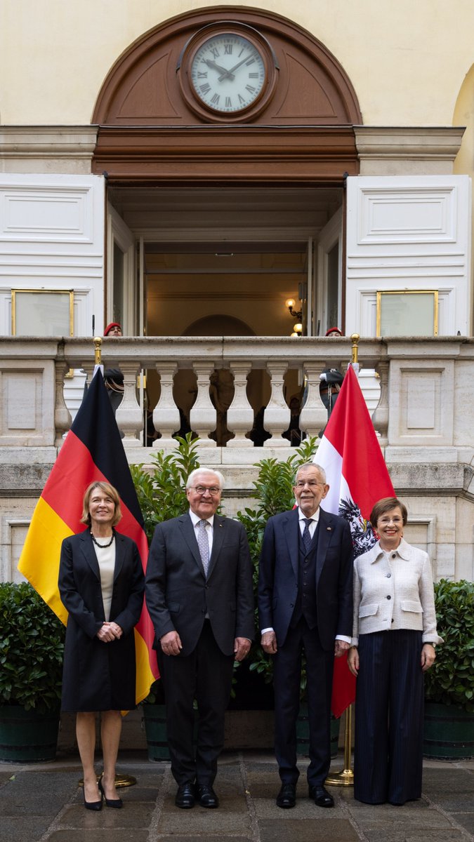 Es ist der erste Staatsbesuch eines deutschen Bundespräsidenten in Österreich seit 28 Jahren – herzlich willkommen in Wien, Bundespräsident Frank-Walter Steinmeier! 🇦🇹🤝🇩🇪