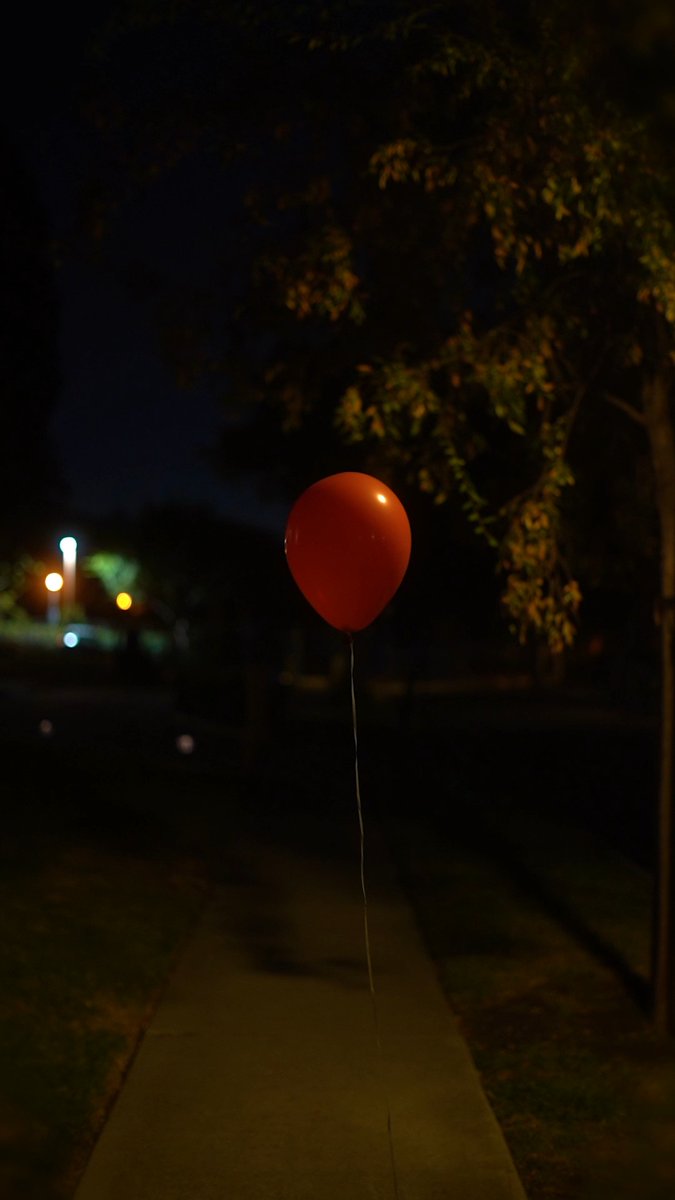 Sigue al globo rojo 🎈 #ITBienvenidosADerry
