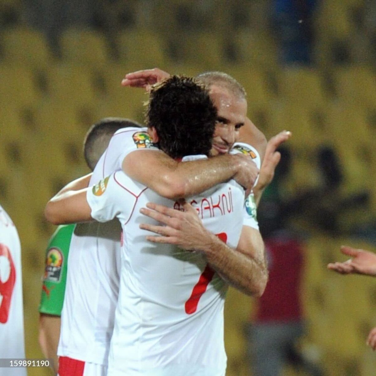 Back to 2013 #TotalEnergiesAFCON when Msakni decided to test the laws of physics in the dying minutes. 🤯🇹🇳