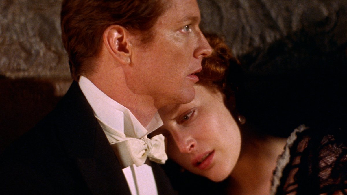 'Love me...but don't tell me so' Gillian Anderson and Eric Stoltz star as Lily Bart and Lawrence Selden in The House of Mirth. Newly remastered and in select cinemas from Friday.