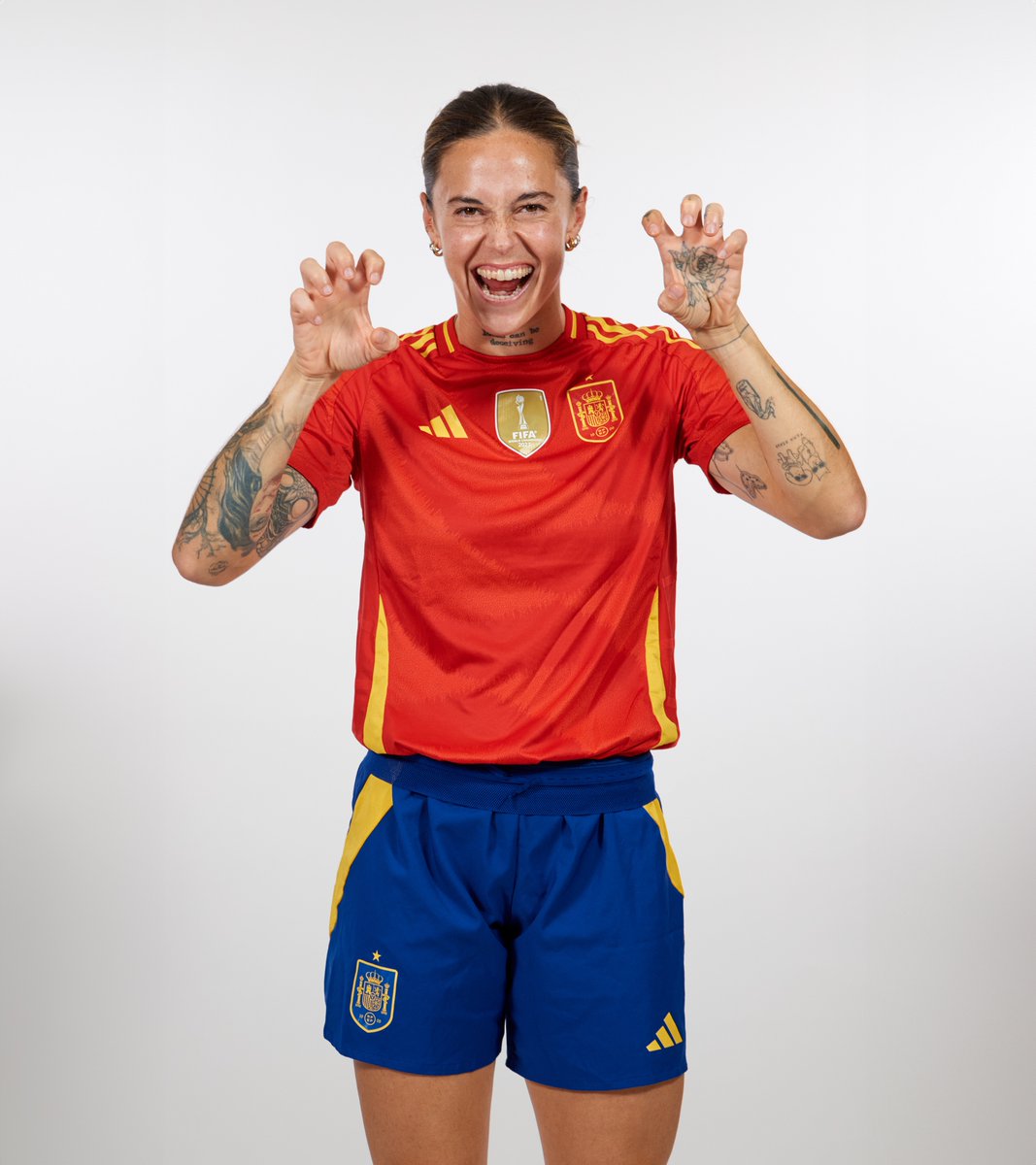 ✨ El mismo brillo en los ojos. 💭 La ilusión de aquella primera vez. María León está de vuelta. 🦁 ¡𝗦𝗲 𝘃𝗶𝗲𝗻𝗲 '𝗿𝗲𝗽𝗼𝗿' 𝗺𝘂𝘂𝘆 𝗲𝘀𝗽𝗲𝗰𝗶𝗮𝗹! #UWNL | #JugarLucharYGanar