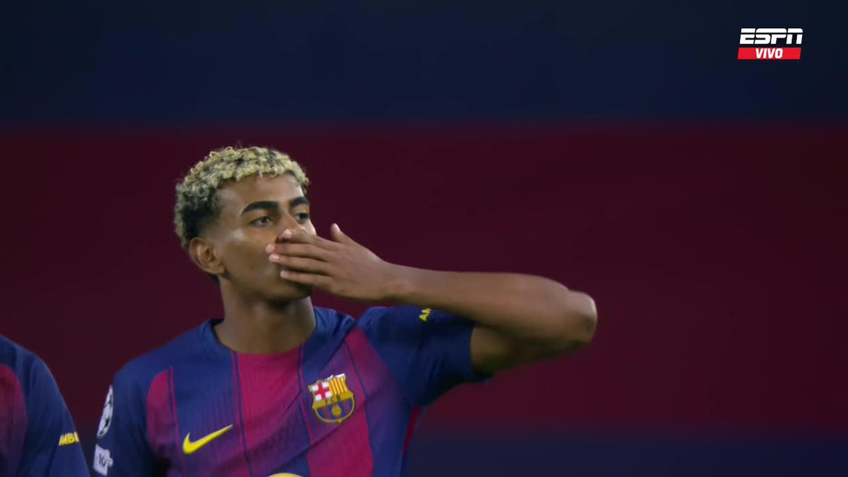 ❤️🇪🇸 Lamine Yamal marcó por Champions y se lo dedicó a Nicki Nicole, que estaba en la tribuna.