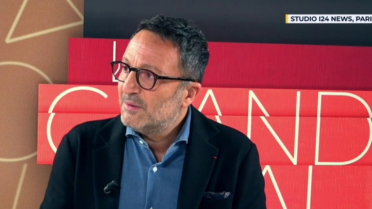 "Celui qui ne souffre pas devant les images des enfants Bibas n'est pas un être humain" Arthur Essebag, producteur de télévision, dans #LeGrandOral