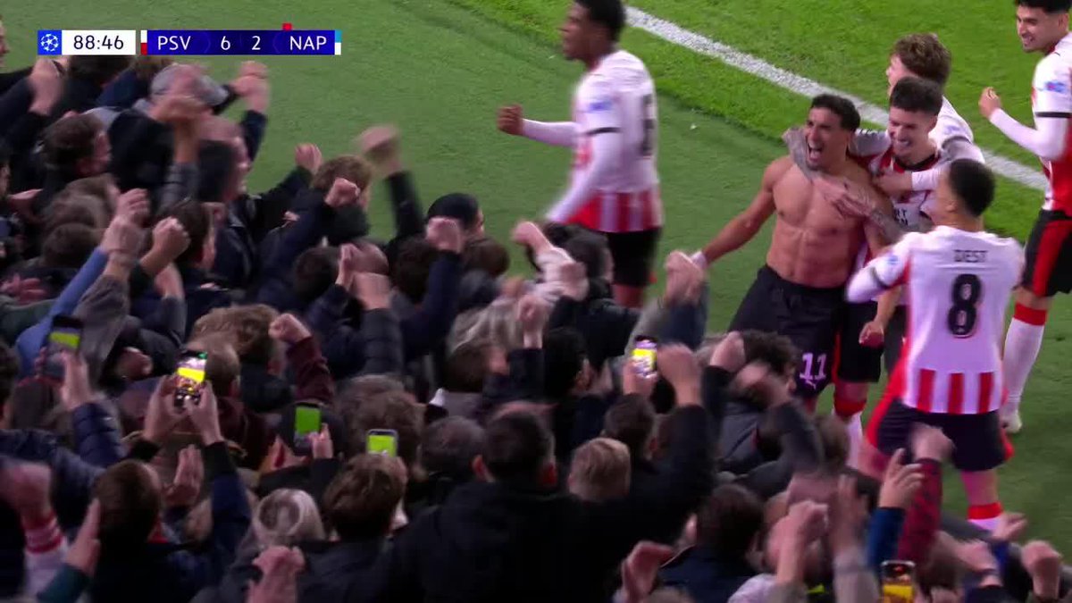 "PSV" Porque le rompió bien el ojete por 6-2 al Napoli por la UEFA Champions League. Se creían buenos por ser los últimos campeones en Italia y no pararon de comer pija neerlandesa, alta putita los italianos.
