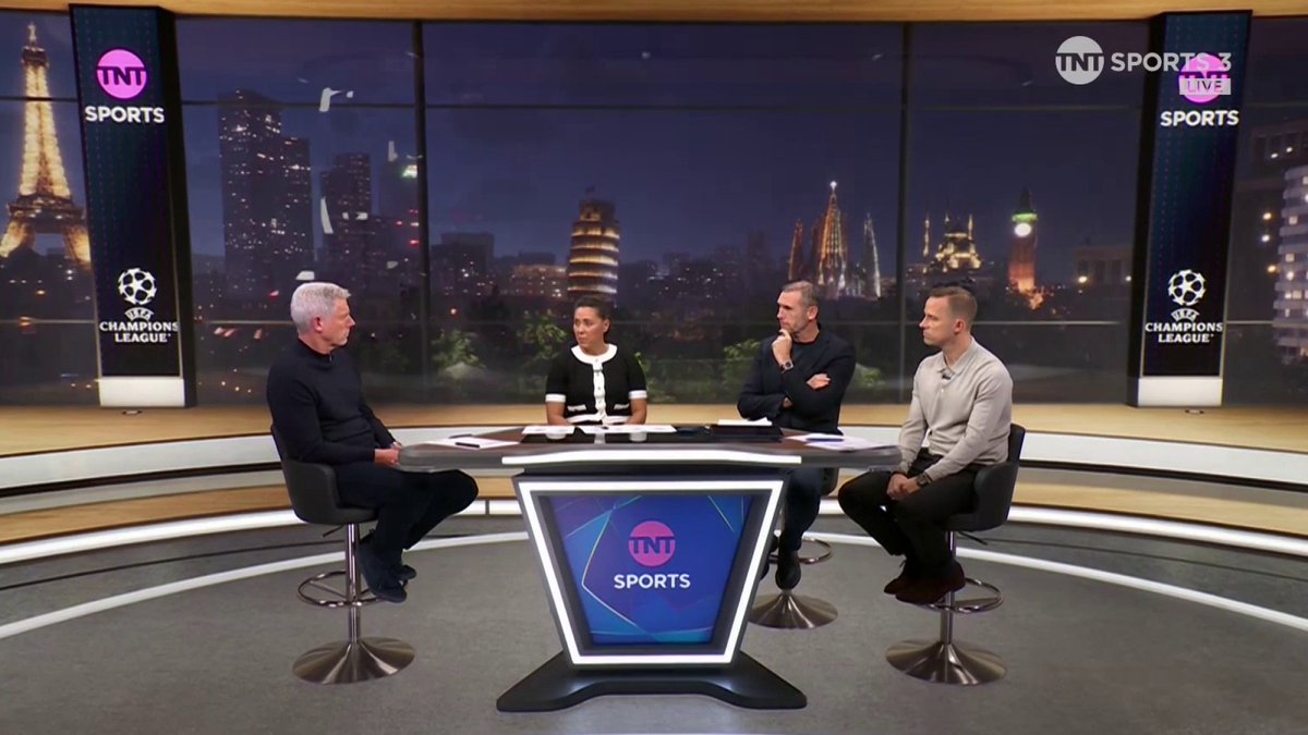 "You know what he's going to do, but you can't stop him." More set-piece supremacy from Arsenal. 🎙️ Matt Smith TNT Sports & discovery+ UK
