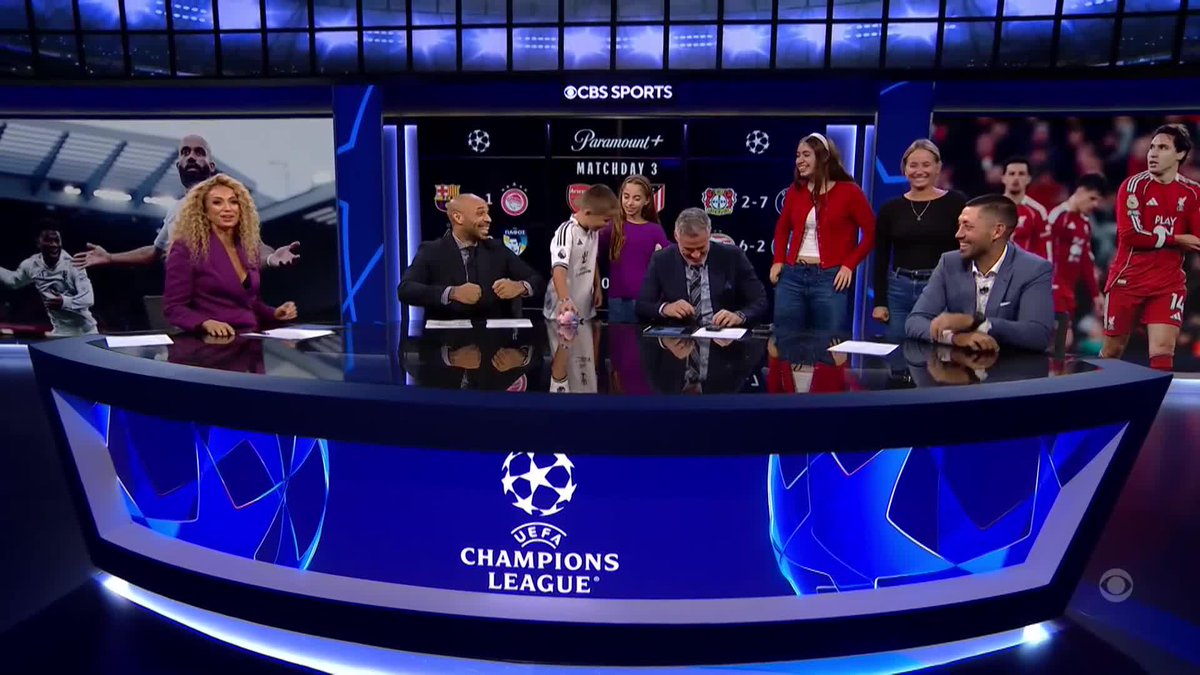 "Mo Salah is not playing well… He's at the stage now where I don’t think it should be an absolute guarantee he starts." Jamie Carragher gives his honest take on Liverpool’s star man 🔴