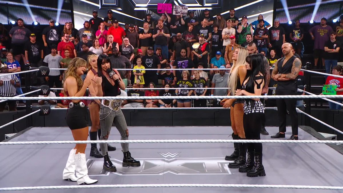 It's going down!!! ๐ We got ourselves a brawl to start NXT!!!