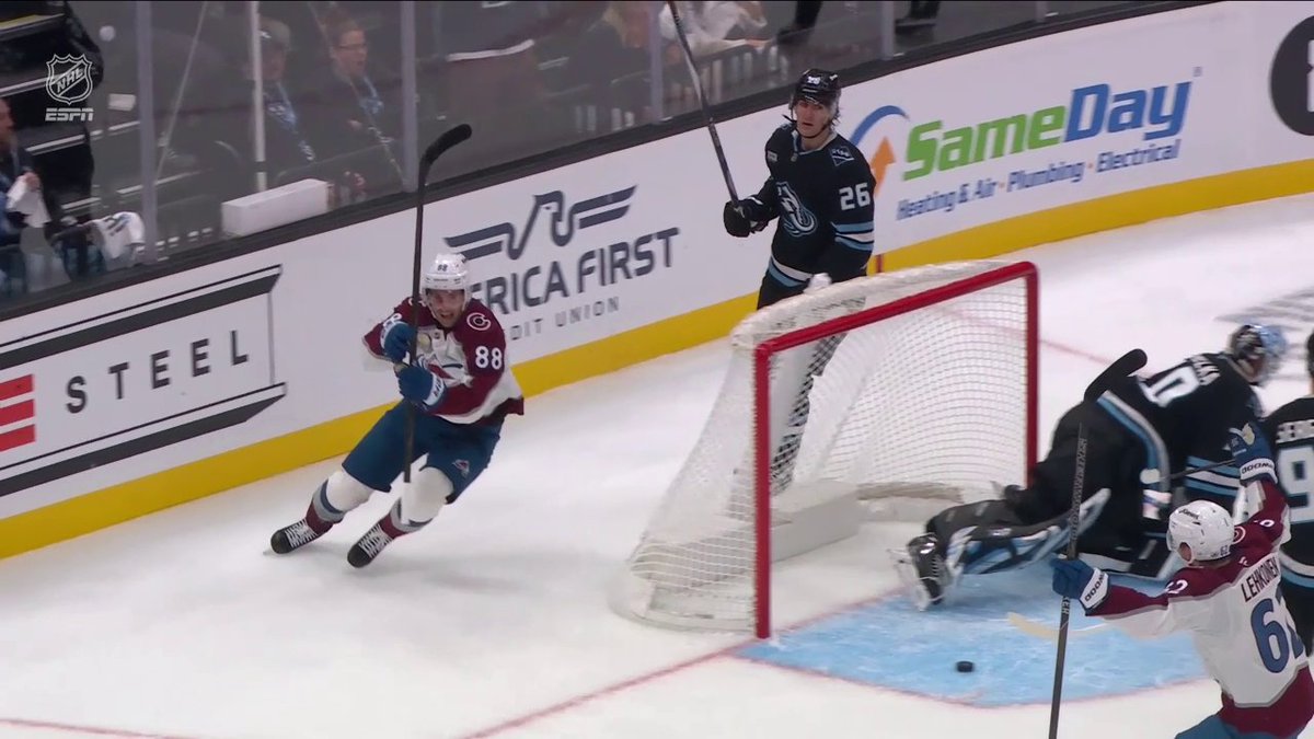 MARTIN NECAS 🤯 That was a ridiculous shot 📺: ESPN ➡️