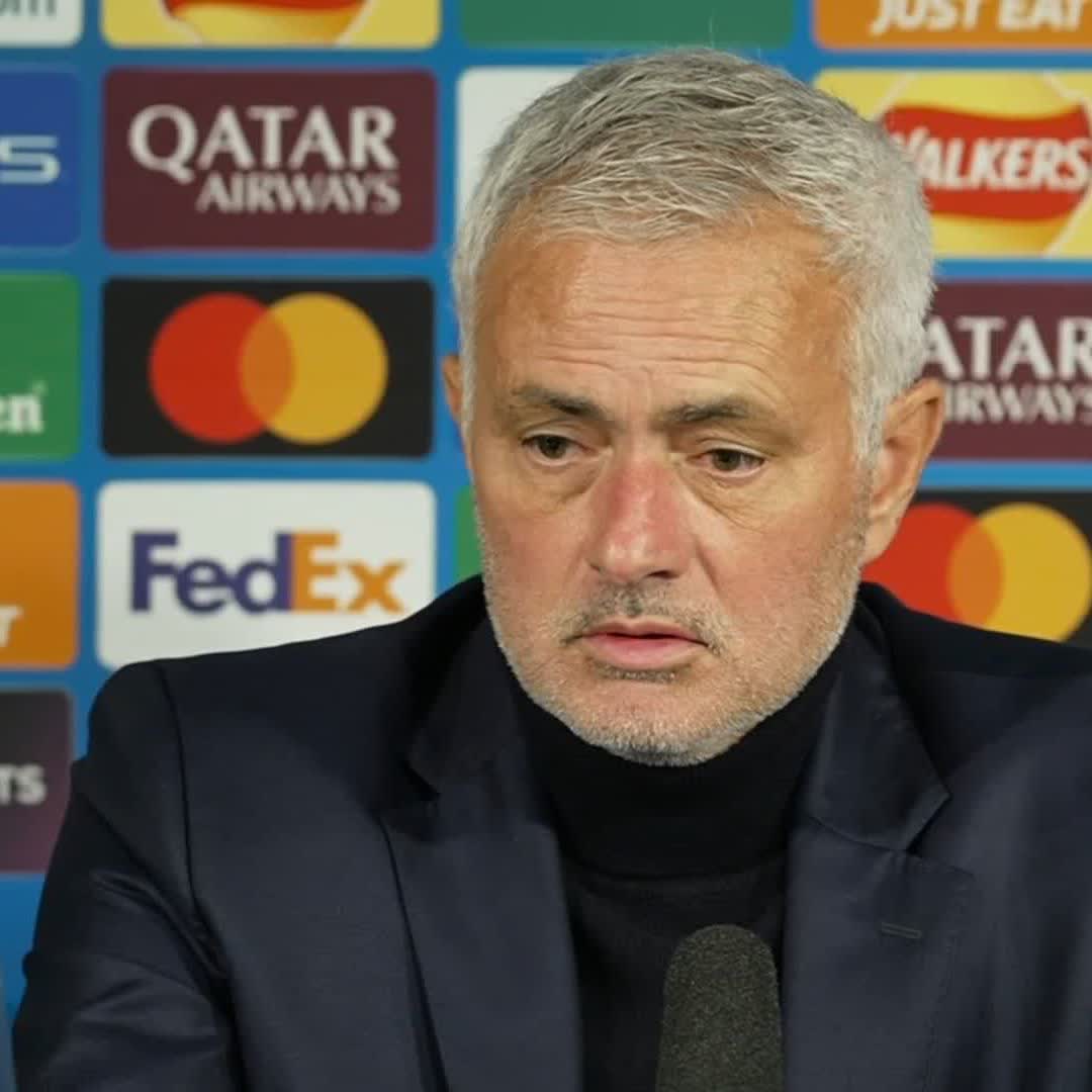 "The atmosphere was nice and not difficult, it was quiet" Jose Mourinho on the atmosphere last night at St James' Park ⚫⚪