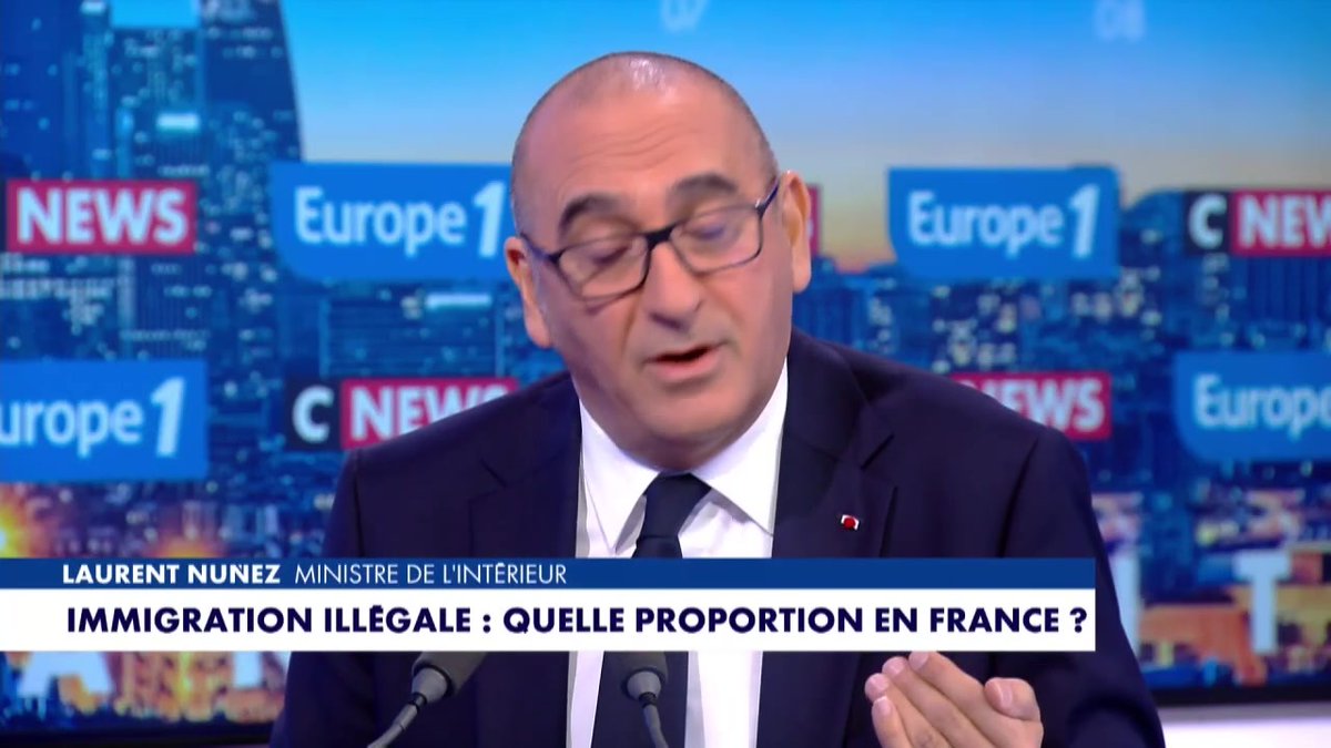 Mis devant la contradiction par Sonia Mabrouk, Laurent Nuñez donne désormais une estimation de 700 000 clandestins en France