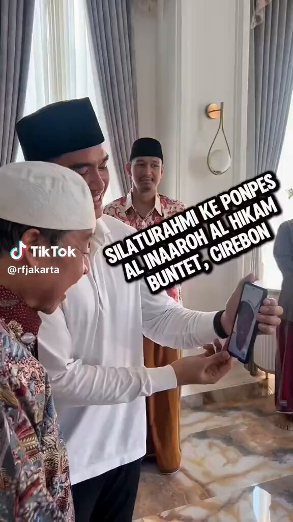 Gacor juga nih kaesang dimentorin Ahmad Ali, PSI yang yang dulu dibrending kiri &amp; perkotaan, berubah total ganti kemasan jadi islami &amp; pedesaan 😂😂