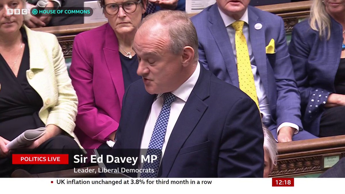Lib Dem leader Ed Davey asks the PM to “repair the Brexit damage by negotiating a new UK-EU customs union to boost Britain’s trade” “I don’t think that’s the way forward,” says Keir Starmer #PMQs
