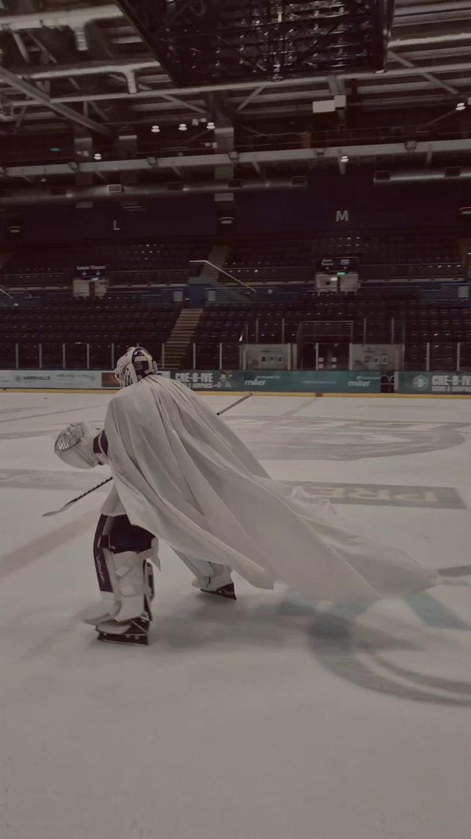 There's something spooky going on at Braehead Arena 👻 Join us for some Halloween hockey this Friday 24th October as we take on the @fifeflyers in the Challenge Cup 🏆 🎟️
