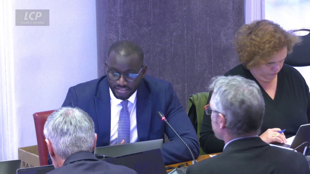 La commission des finances adopte un amendement LFI visant à taxer les produits de luxe à hauteur de 33%. #Budget2026 #PLF2026 #DirectAN