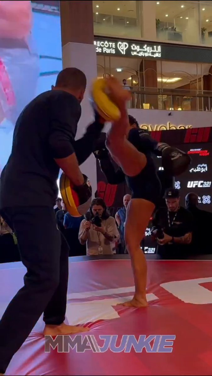 Mackenzie Dern shows off her hand speed, kicks and submissions at #UFC321 open workouts: Is this the next champion?