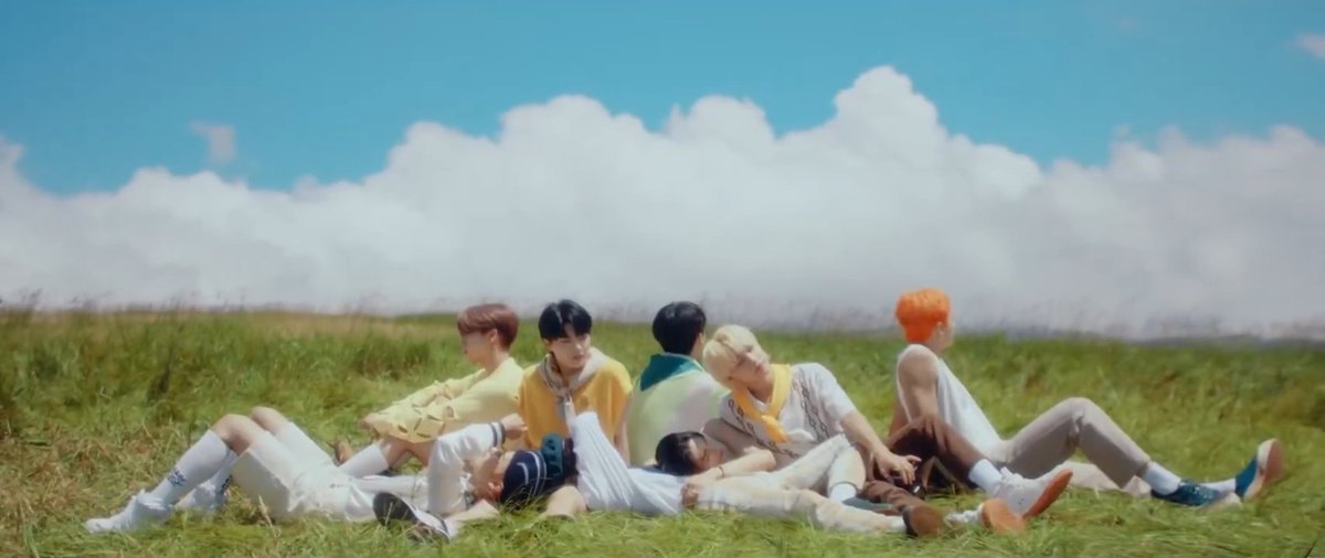 My #2025MAMAVOTE is for #StrayKids. 1 repost/reply = 1 vote.