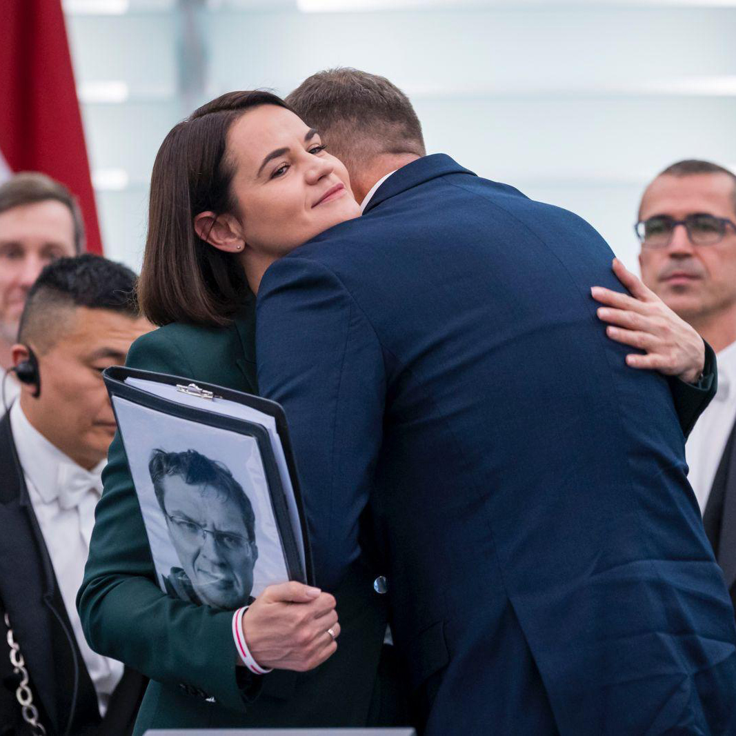 Sergey Tihanovski and Sviatlana Sviatlana Tsikhanouskaya are living proof that the fight for a free and democratic Belarus is alive and strong. Their presence at European Parliament today shows that courage cannot be silenced, and hope cannot be jailed.