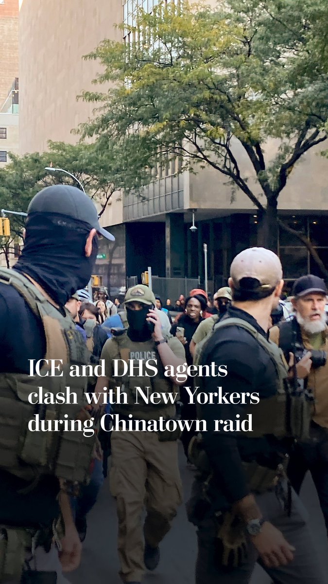 An immigration enforcement sweep targeting vendors on Manhattan’s Canal Street was met with protests from New Yorkers.
