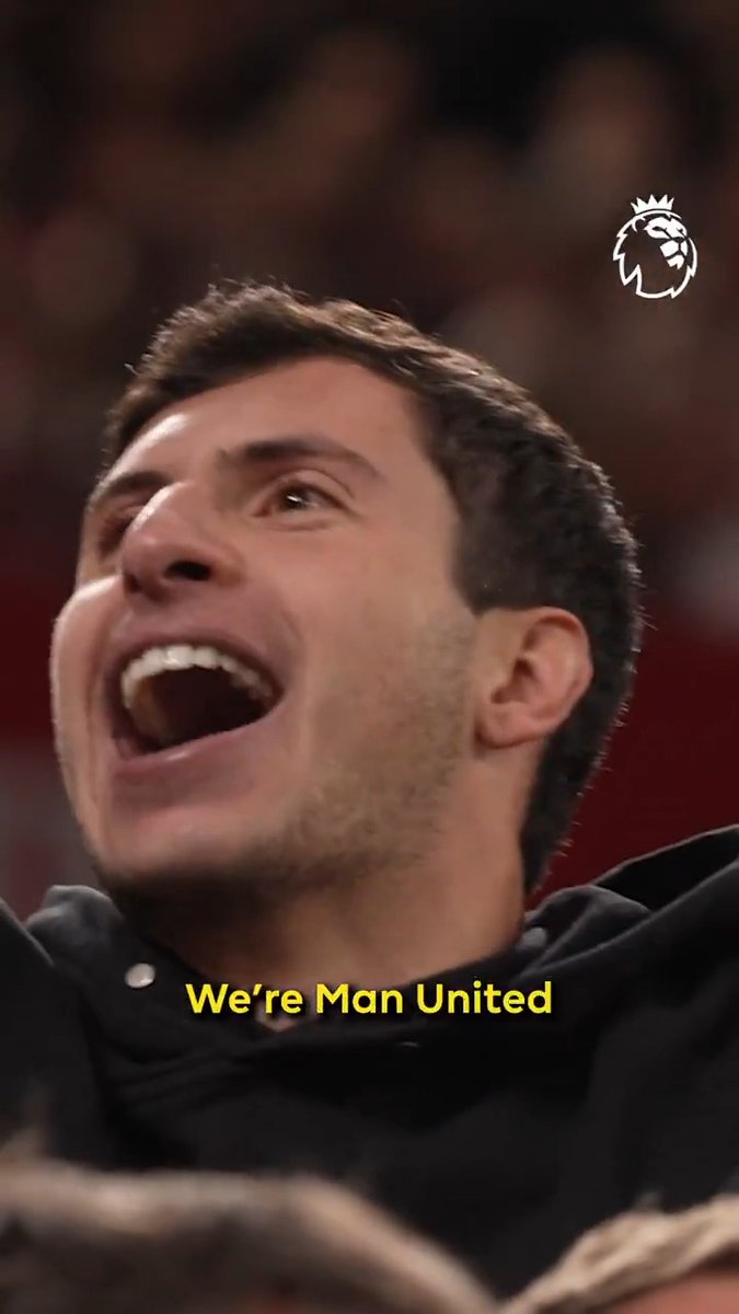 These fan reactions during Liverpool v Man Utd... 🍿