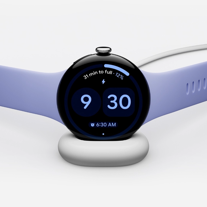 Say hello to a longer, faster charge¹ with #PixelWatch 4.² 🔋Get up to 30 hours of battery—25% more than Pixel Watch 3³ ⚡Use Battery Saver mode for 48 hours of battery³ ⌚Charge for 15 minutes & get 15 hours of battery⁴ Experience the power: