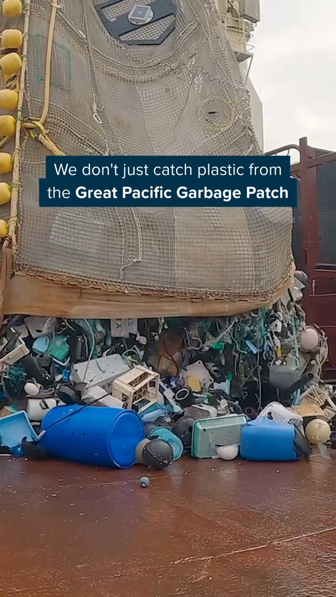 Last week, together with Sustainable Coastlines Hawaiʻi, we analyzed 12,000 kg of plastic collected with System 03 in 2024. Our goal is to identify the sources and geographic origins of this debris, and compare data on plastic floating in the Great Pacific Garbage Patch with plastic found on Hawaii’s shorelines.