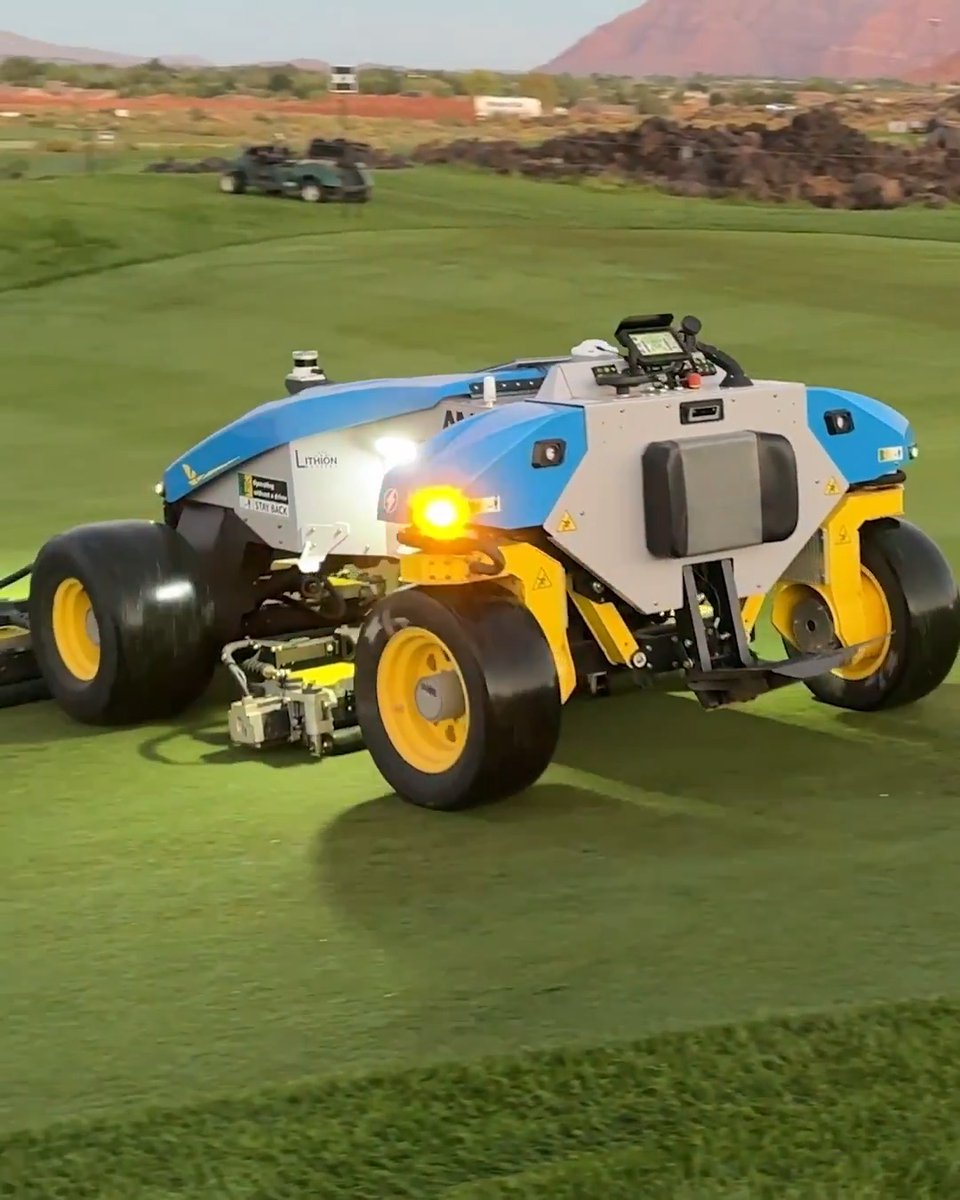 Robot agronomy is a new reality 🤖 Four self-driven mowers mowed 51 acres of land at last year's Bank of Utah Championship. #TOURVault