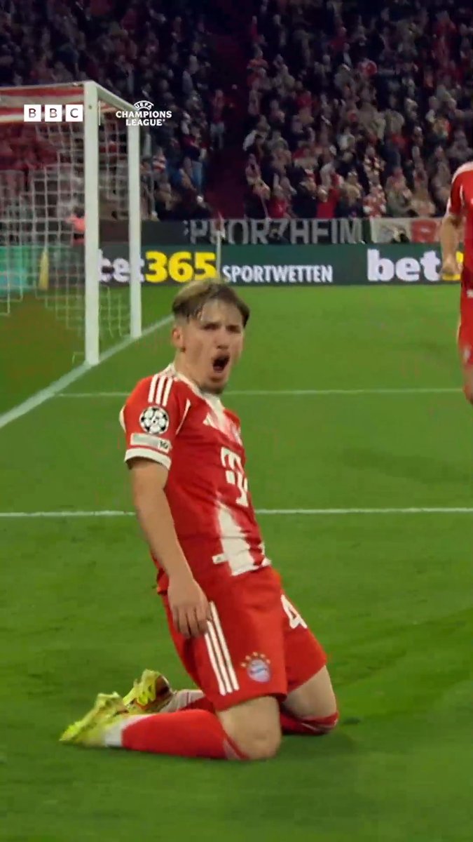 How to announce yourself on the Champions League stage 😮 17-year-old Lennart Karl finishing like a seasoned pro on his European debut for Bayern Munich 👏