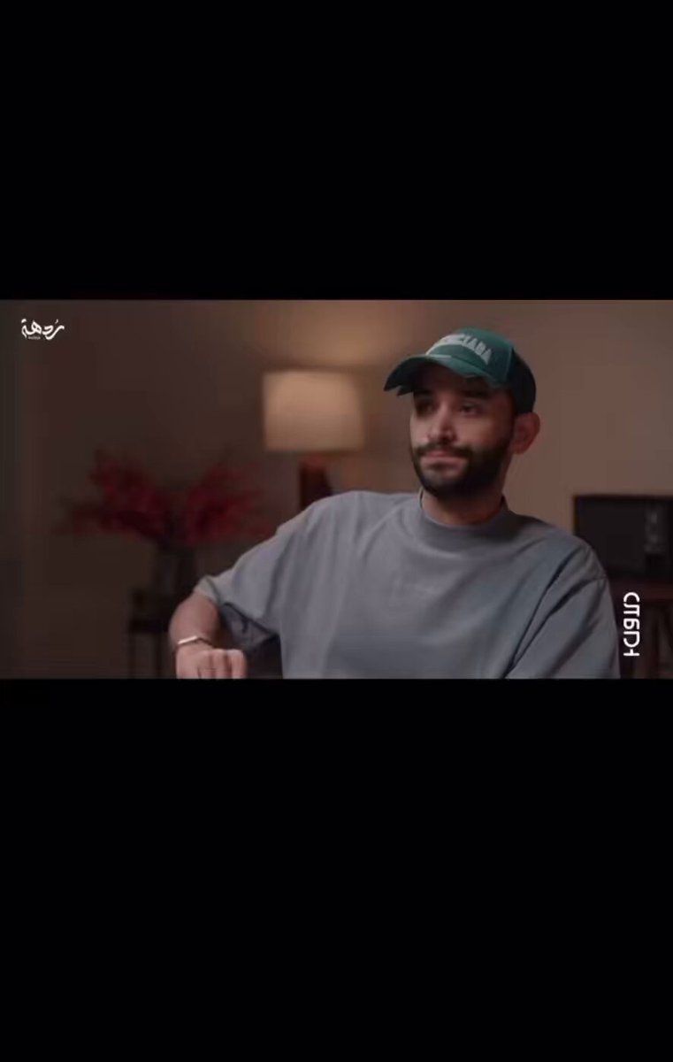 عبدالله عطيف : قبل رحلتي إلى جدة لـ التوقيع مع الاتحاد بساعتين فقط تحولت من التوقيع مع #الاتحاد الي التوقيع مع #الهلال ) تخيل اللاعب مخلصين معه #الاتحاد وحاجز رحله وجاي على جدة للتوقيع فجأة تغير مساره ب اتصال ..! طبعاً من يتباكون على موضوع اللاعب كالون (والذي كان سبب في ابعاد منصور البلوي من رئاسة #الاتحاد) بسبب سفر كالون من الرياض الي جدة من قبل 18 سنه حتى اليوم لن تسمع لهم صوت الان ..! بل ستجدهم يدافعون عن هدا الامر ويصفونه ب الاحترف ..! حتى ايام كالون كان احتراف ..! لكن تدور الدوائر وتكشف الخافي المستور ..! ولا نقول ... الا حسبنا الله ونعم الوكيل وكفى ...!