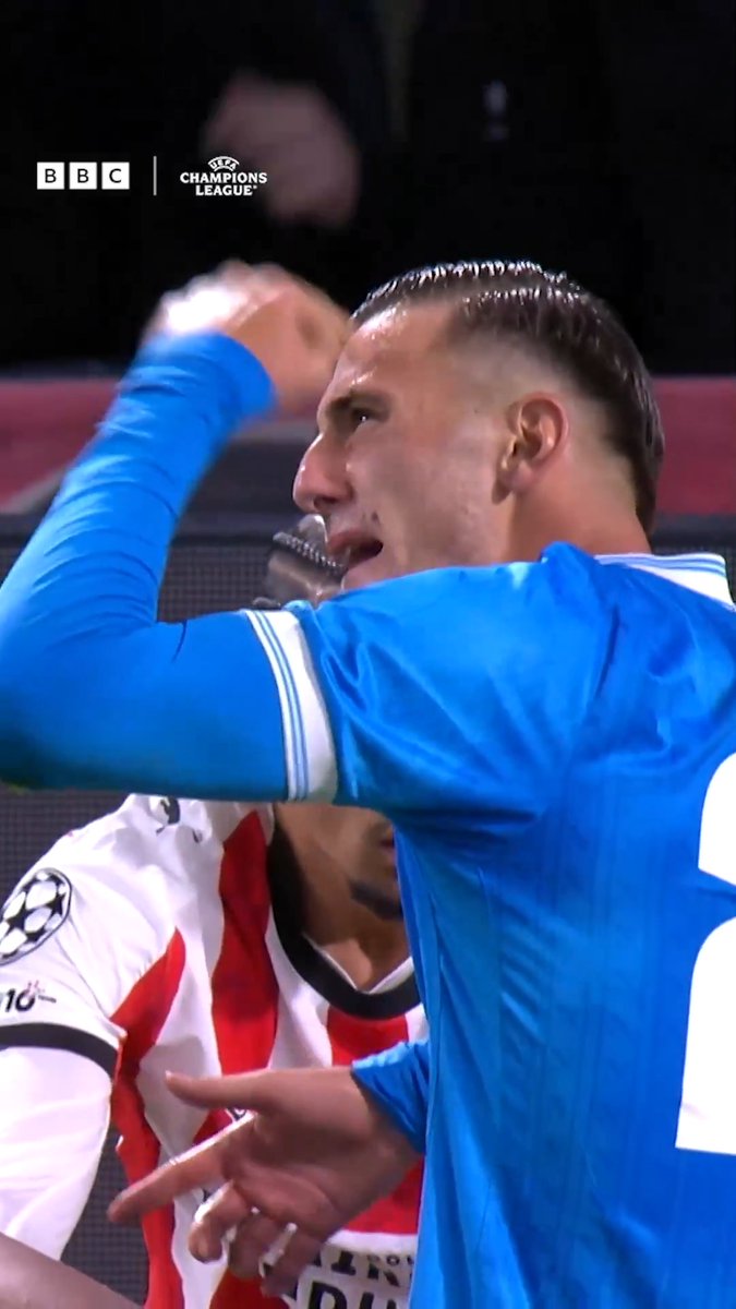 The referee was NOT taking that 😠🟥 A straight red card for Napoli's Lorenzo Lucca after his furious reaction towards the referee.