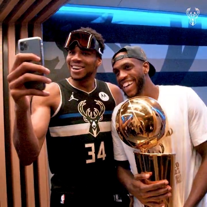 Milwaukee will always love you, Khris. 💚