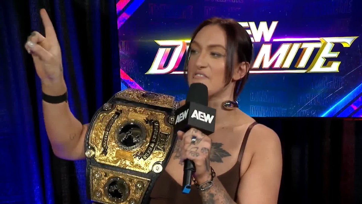 The #AEW Women’s World Champion Kris Statlander responds to the challenge from TBS Champion Último Moné for #AEWFullGear! Watch #AEWDynamite LIVE on TBS & HBO Max