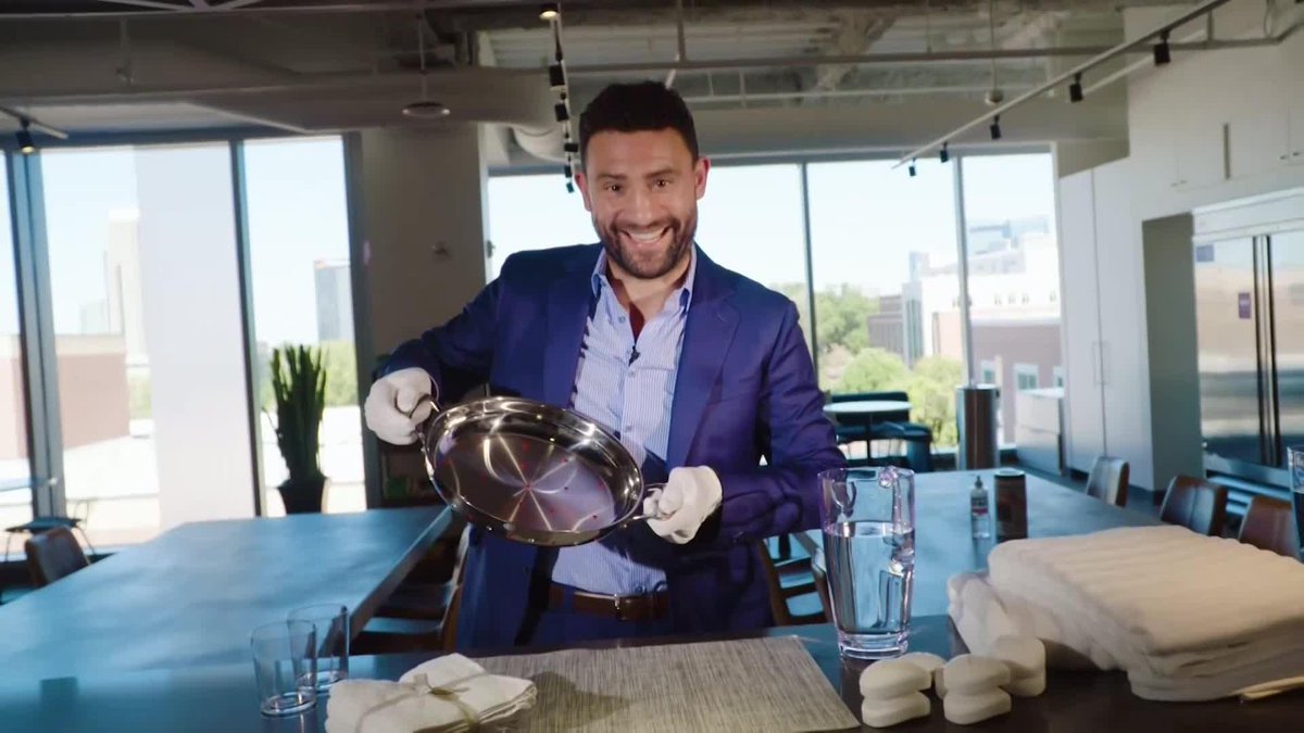Other cleaning apparatuses are relics of the past... Meet the Yzer-PAN, the new way to clean 🧼
