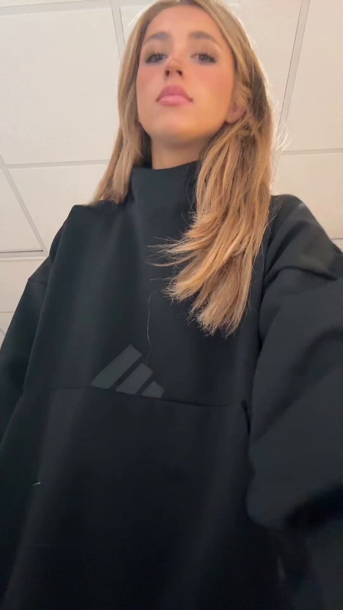Pop Star Tate McRae uses leaked Ariana Grande song ‘My Way’ in new TikTok 😶