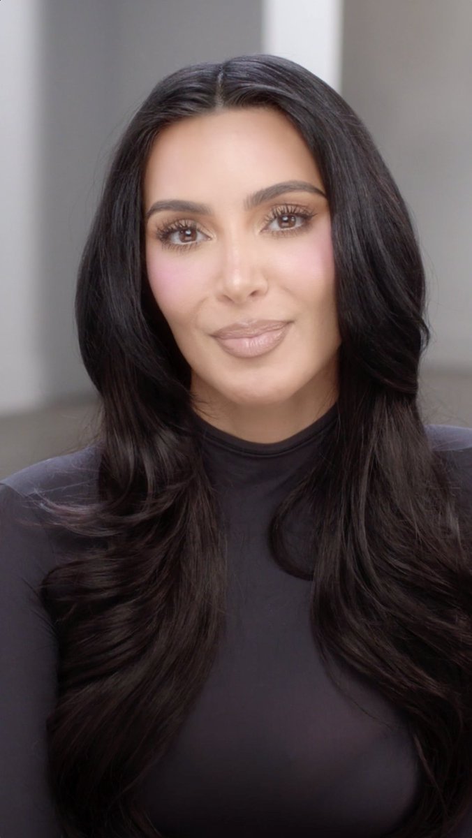 just like rob, #TheKardashians is back! season 7 premiere is now streaming on Hulu and with #HuluOnDisneyPlus!