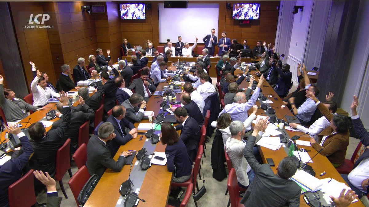 🔴Comme attendu, tout ce cirque n’aura servi à rien, la partie recettes du budget 2026 et son concours de taxes les plus folles n’avait aucune chance d’être adopté. C’est le texte du Gvt qui passera en séance/Sénat /CMP… impossible en moins de 70 jours…