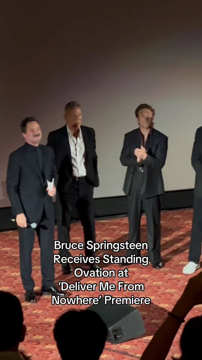 Bruce Springsteen receives a standing ovation at the AFI premiere of #DeliverMeFromNowhere.